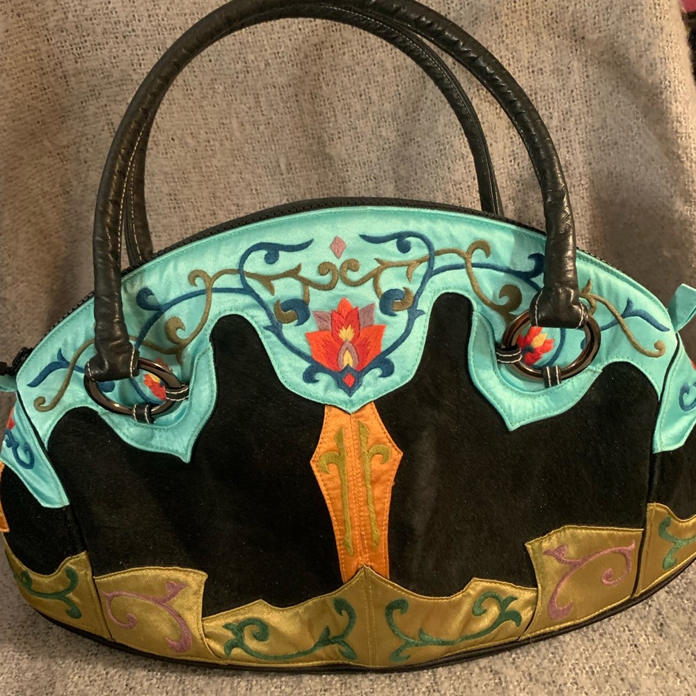 Papillon Embroidered Black Velvet Bag